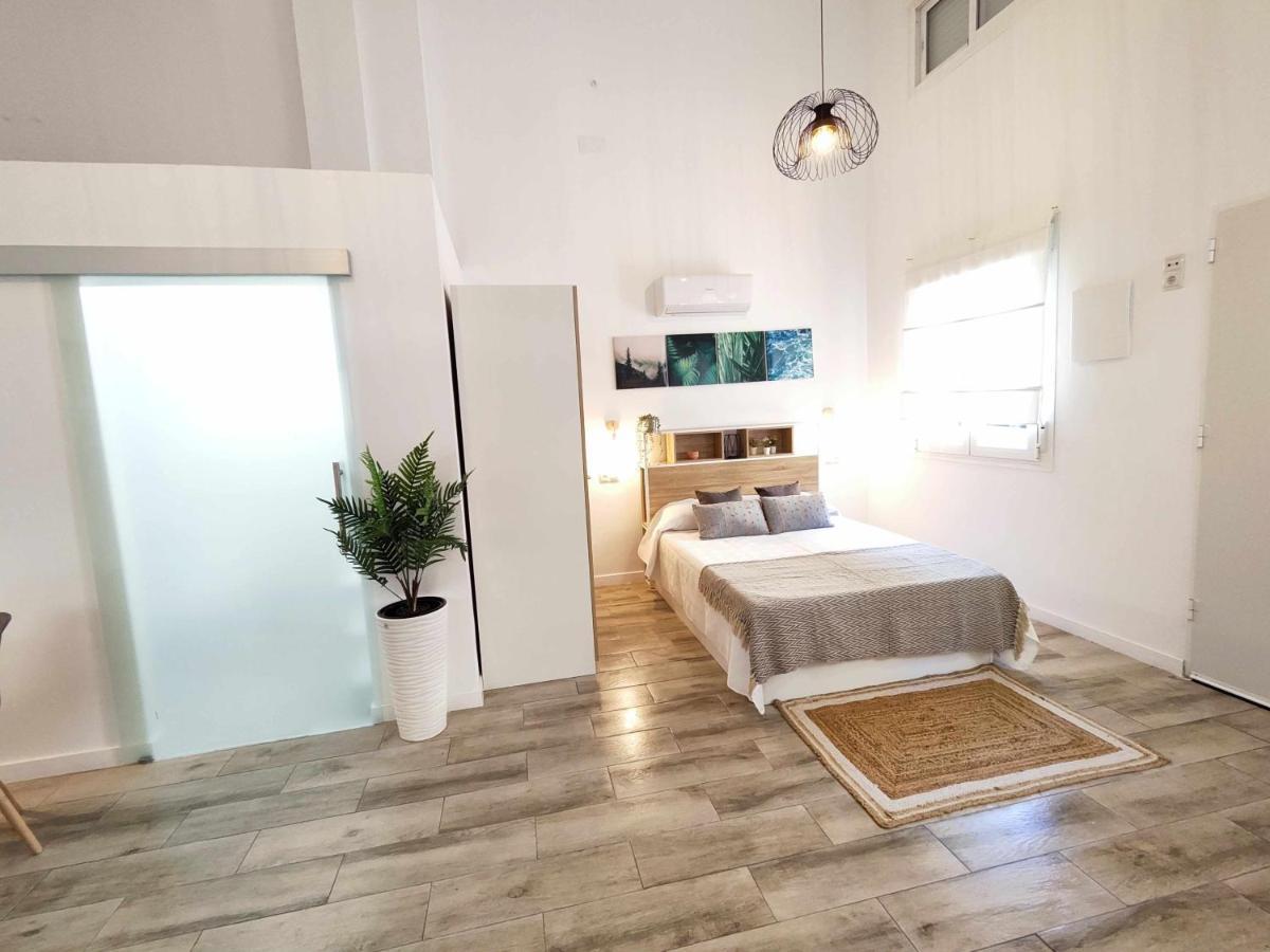 La Victoria Suites Málaga Extérieur photo