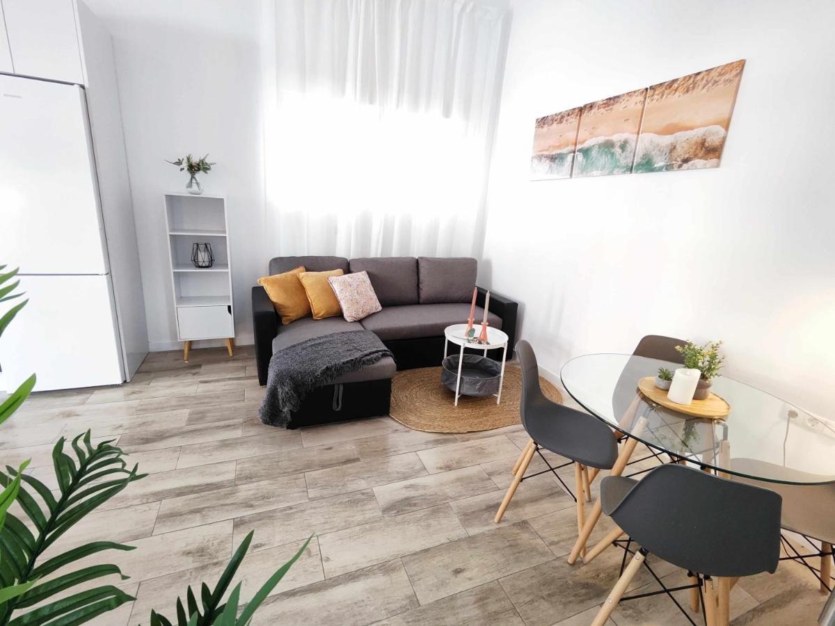 La Victoria Suites Málaga Extérieur photo