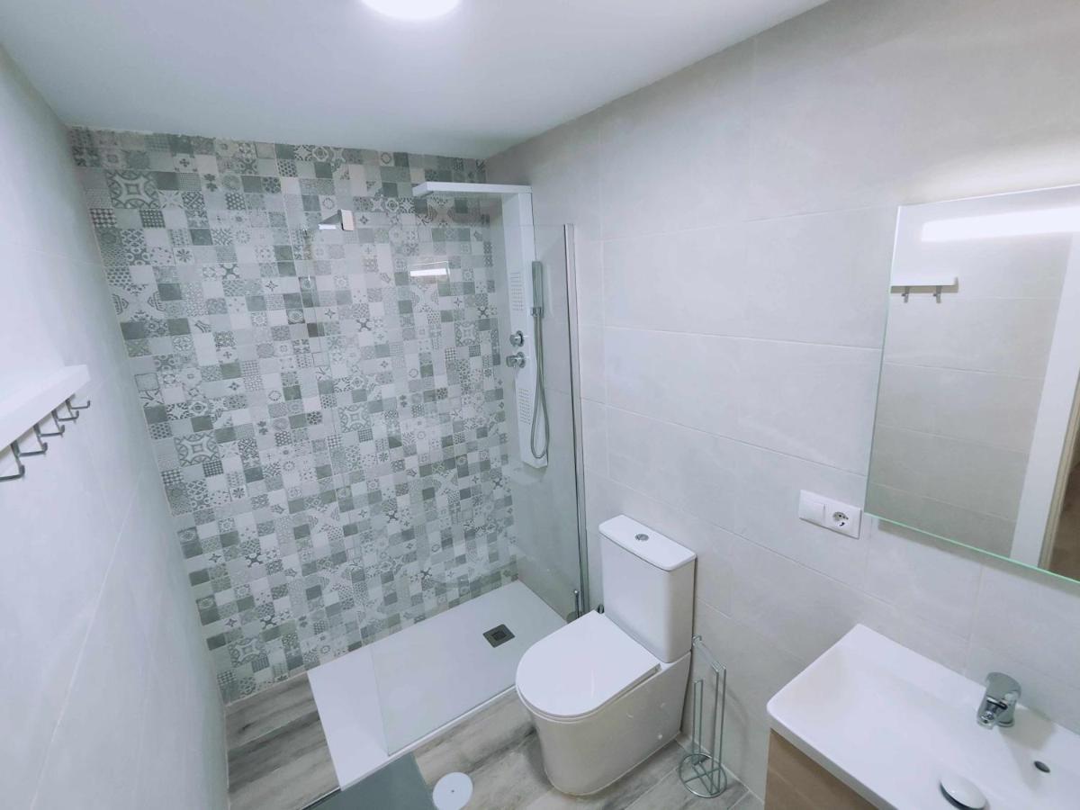 La Victoria Suites Málaga Extérieur photo
