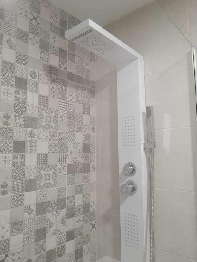 La Victoria Suites Málaga Extérieur photo