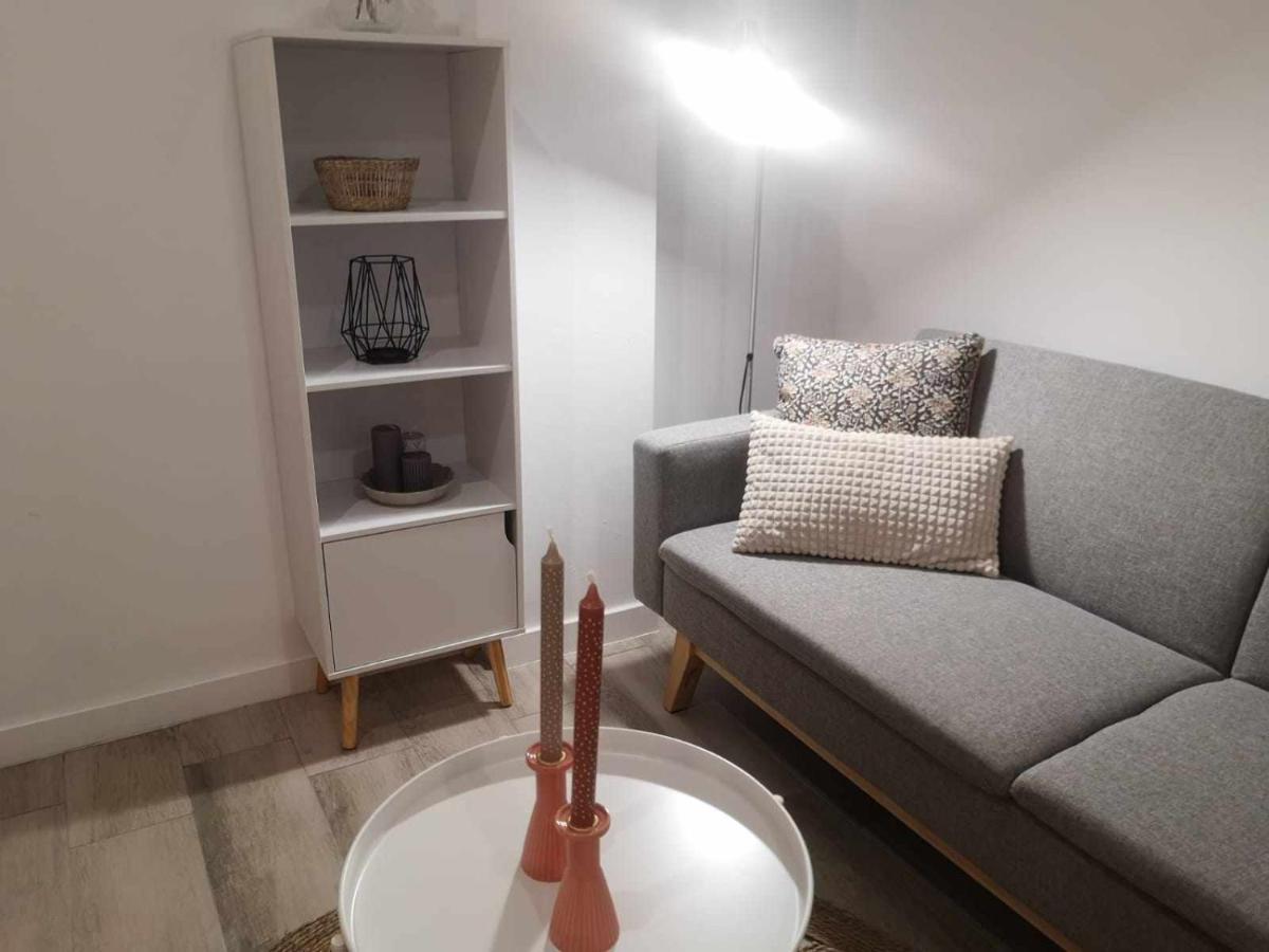 La Victoria Suites Málaga Extérieur photo