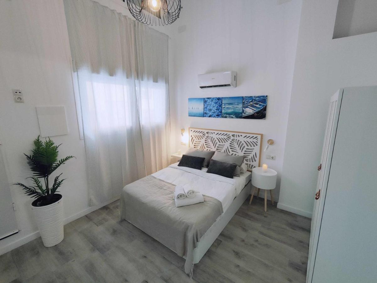 La Victoria Suites Málaga Extérieur photo