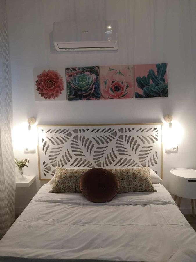 La Victoria Suites Málaga Extérieur photo