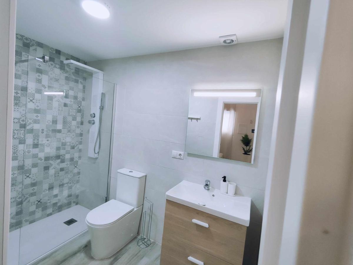 La Victoria Suites Málaga Extérieur photo