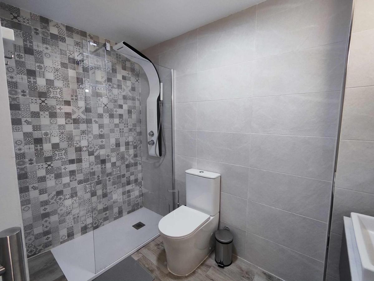 La Victoria Suites Málaga Extérieur photo